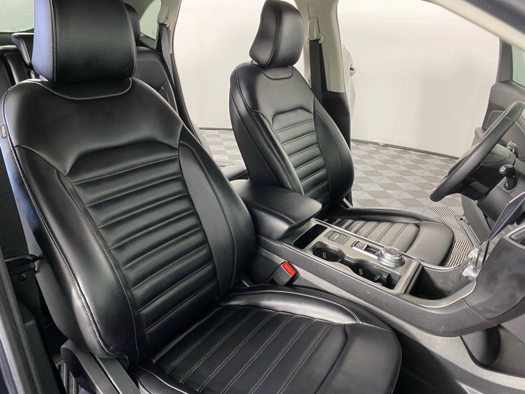 Used 2022 Ford Edge SEL w/ Convenience Package AWD/4WD image 12