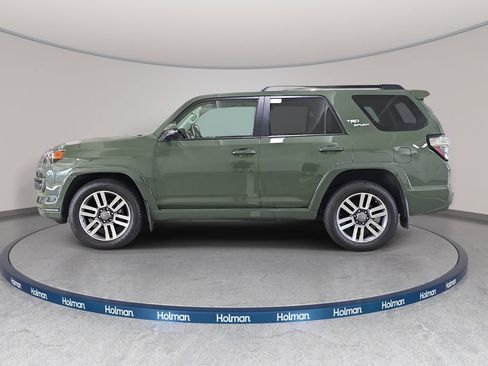 Used 2022 Toyota 4Runner TRD Sport w/ Technology Package RWD image 11