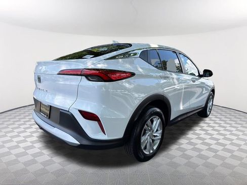 Used 2024 Buick Envista Preferred FWD image 5
