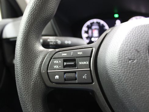 Used 2024 Honda CR-V EX image 10