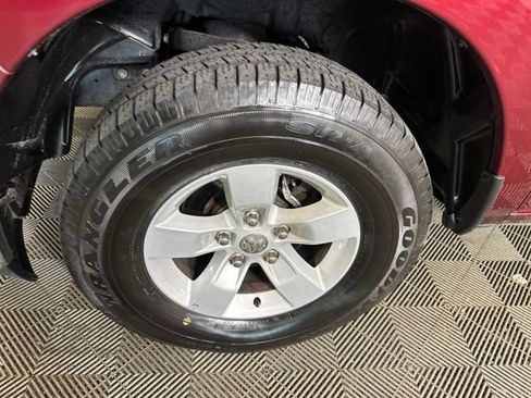 Used 2024 RAM 1500 Classic SLT image 10