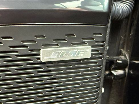 Certified 2025 GMC Acadia AT4 w/ Luxury Package image 9