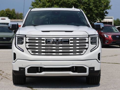 Used 2023 GMC Sierra 1500 Denali Ultimate AWD/4WD image 5