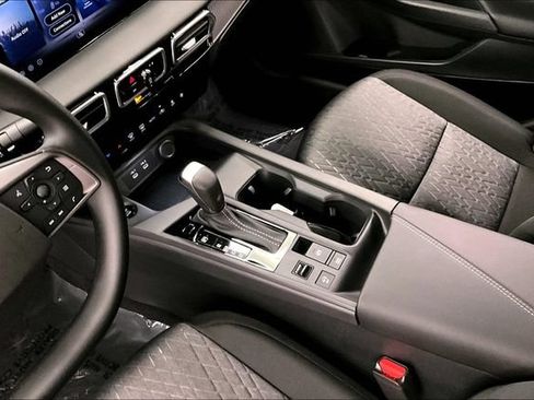 New 2026 Nissan Sentra SV FWD image 8