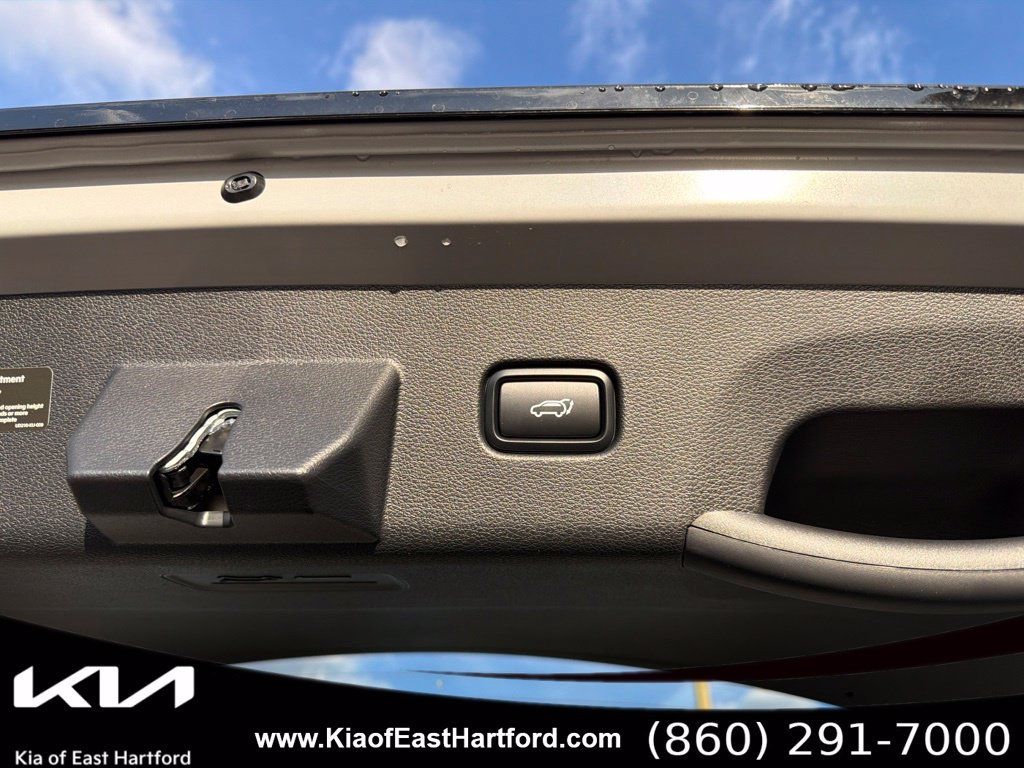 New 2027 Kia Sportage SX Prestige AWD/4WD image 17