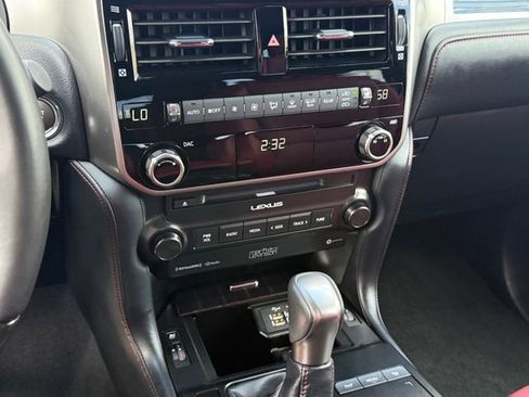 Used 2023 Lexus GX 460 Premium AWD/4WD image 17
