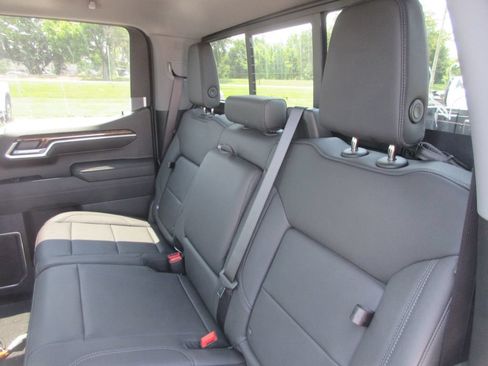 New 2026 GMC Sierra 1500 Elevation w/ Elevation Premium Package AWD/4WD image 16