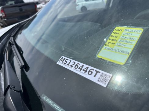 Used 2021 Chevrolet Equinox LT FWD image 16