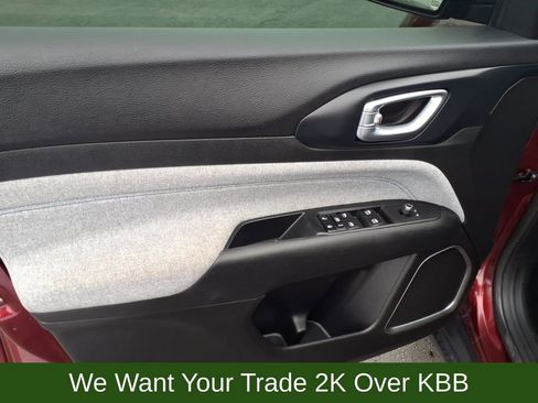 Used 2022 Jeep Compass Latitude w/ Convenience Group image 11