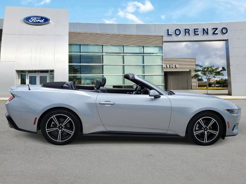Used 2025 Ford Mustang Premium RWD image 4