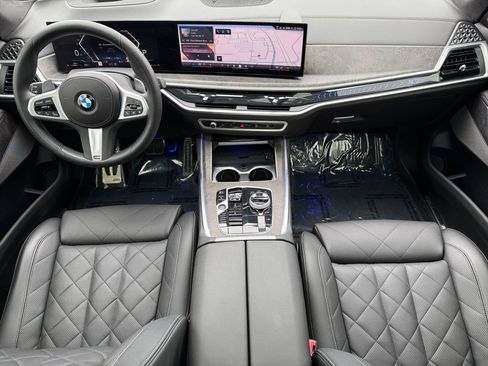 Certified 2024 BMW X7 xDrive40i w/ Executive Package image 10