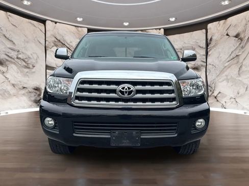 Used 2014 Toyota Sequoia Limited image 2