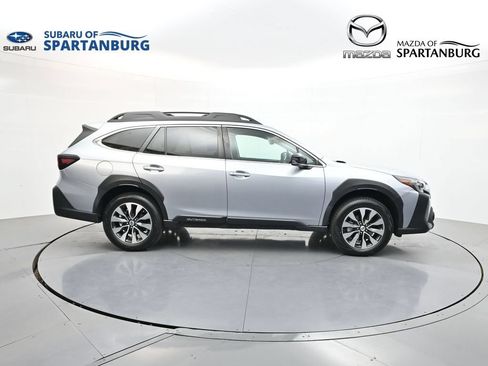 Used 2024 Subaru Outback Limited AWD/4WD image 9