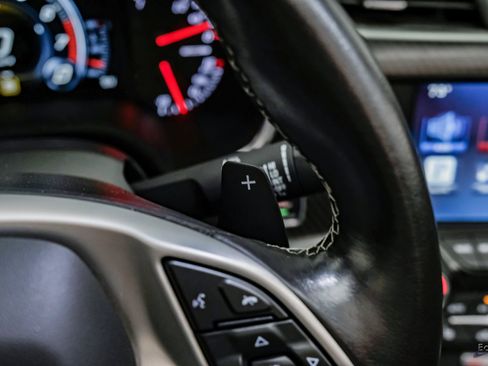 Used 2015 Chevrolet Corvette Z06 w/ 3LZ Preferred Equipment Group image 56