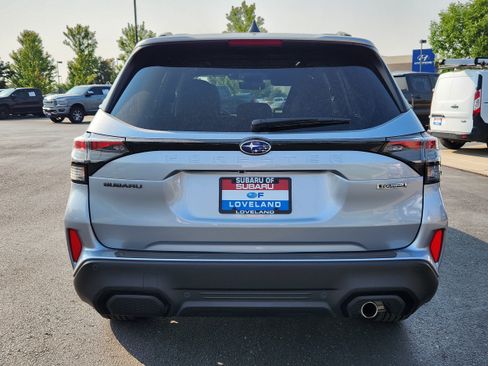 Used 2025 Subaru Forester Touring w/ Popular Package - Touring AWD/4WD image 13