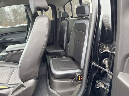 Used 2016 Chevrolet Colorado Z71 w/ Z71 Midnight Edition image 26