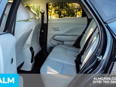 Used 2025 Hyundai Kona SEL image 18