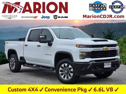 Used 2024 Chevrolet Silverado 2500 Custom w/ Custom Convenience Package