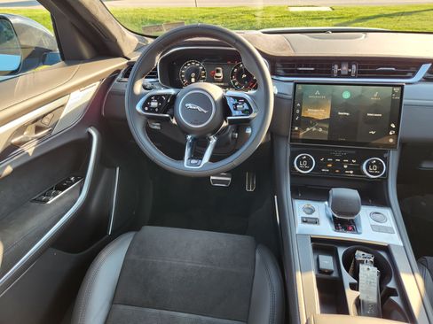 New 2026 Jaguar F-PACE SVR AWD/4WD image 14