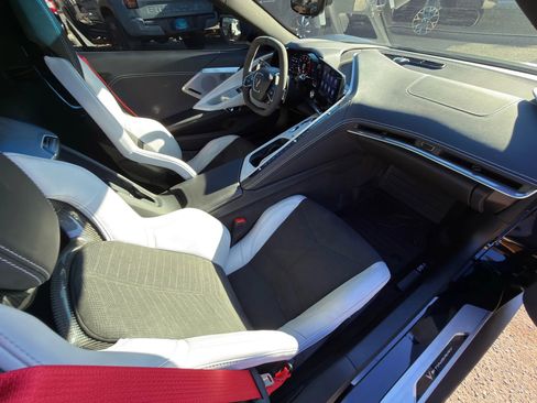 Used 2022 Chevrolet Corvette Stingray Preferred Cpe w/ 2LT image 11