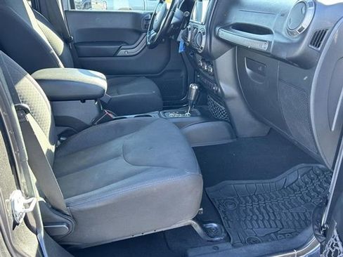 Used 2017 Jeep Wrangler Unlimited Sport w/ Quick Order Package 24S image 19