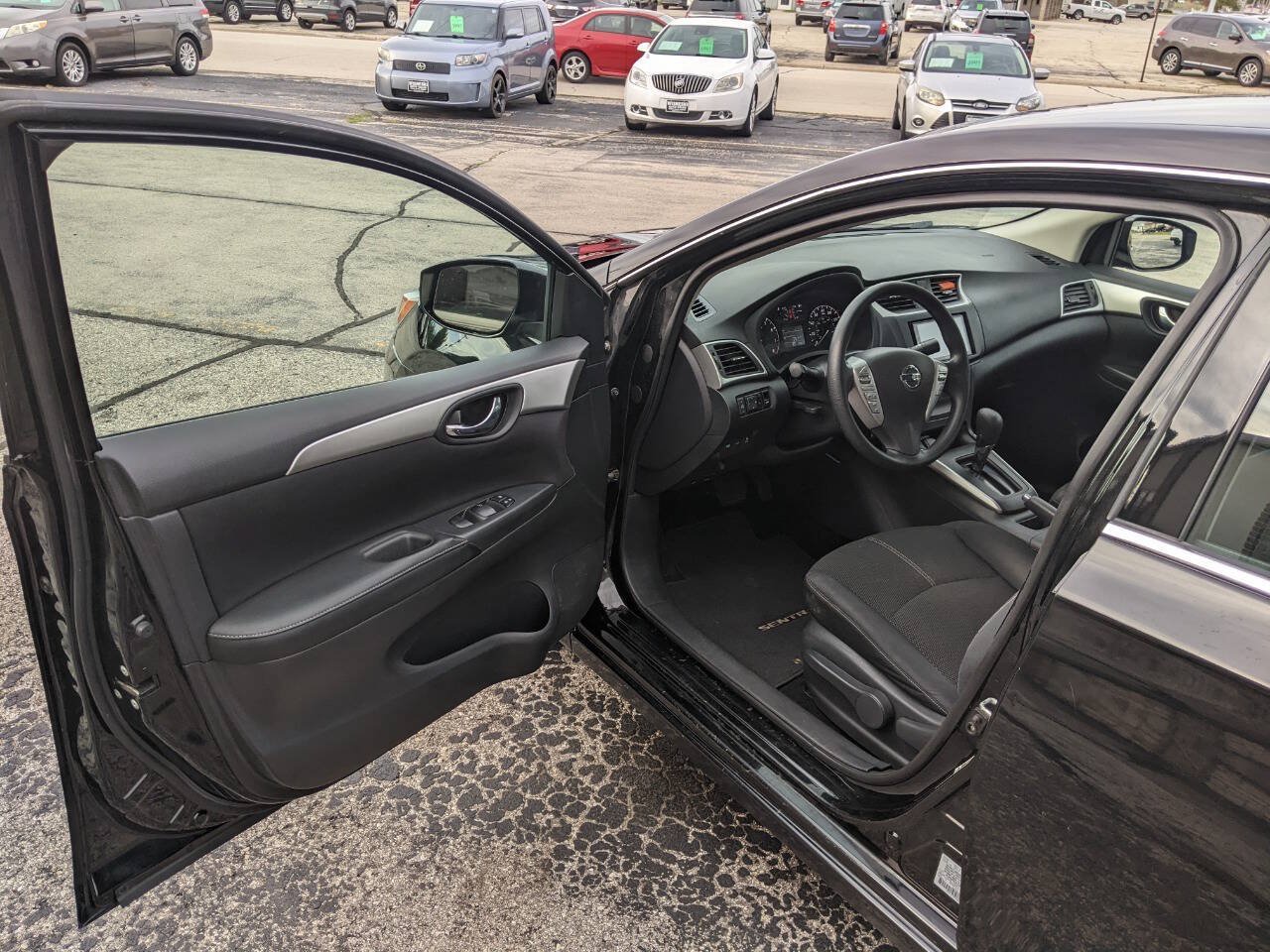 Used 2016 Nissan Sentra S FWD image 9