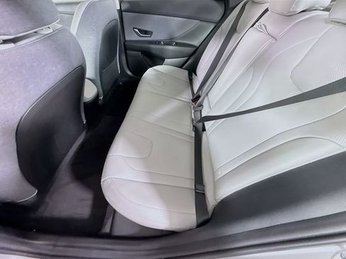 Certified 2023 Hyundai Elantra Limited image 30