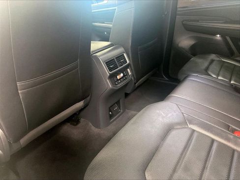 Used 2025 Volkswagen Atlas SEL AWD/4WD image 29