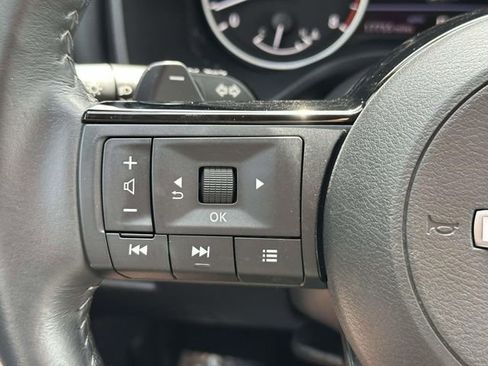 Used 2023 Nissan Rogue SL w/ SL Premium Package image 24