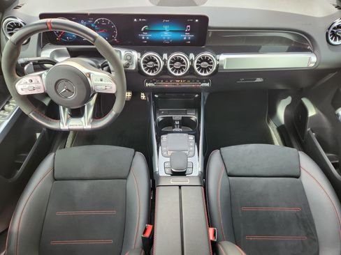 Used 2023 Mercedes-Benz GLB 35 AMG 4MATIC image 18