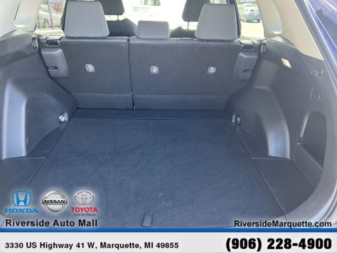 Used 2025 Toyota RAV4 XLE AWD/4WD image 8