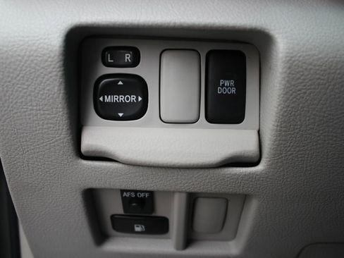 Used 2006 Lexus RX 400h AWD image 17