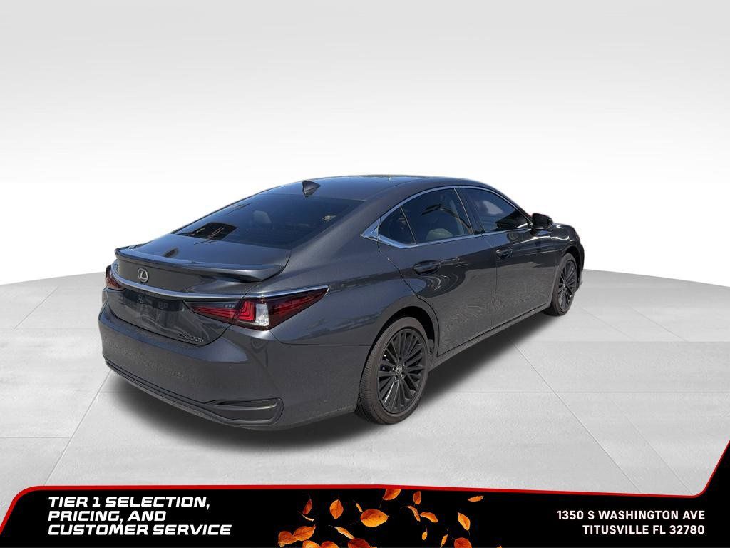 Used 2025 Lexus ES 300h w/ Premium Package FWD image 4