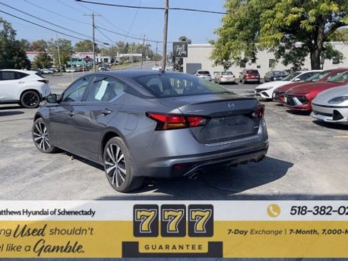 Used 2021 Nissan Altima 2.5 SR w/ SR Premium Package image 7