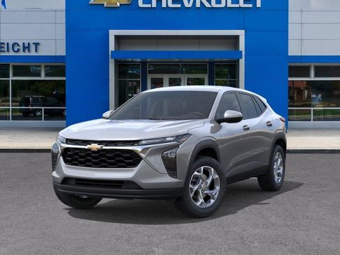 New 2026 Chevrolet Trax LS w/ LS Convenience Package FWD image 6
