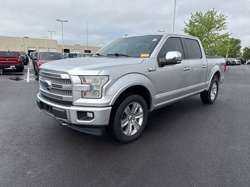 Used 2017 Ford F150 Platinum w/ Equipment Group 701A Luxury AWD/4WD image 8