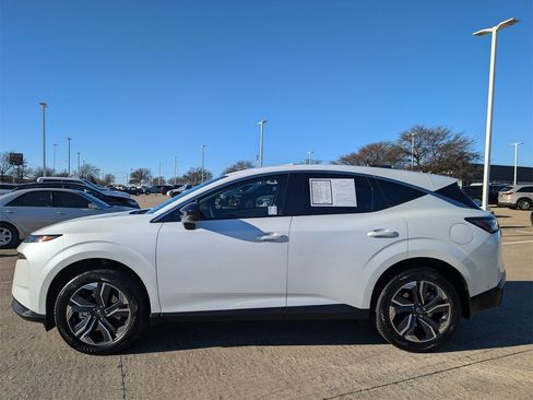 Certified 2025 Nissan Murano SV image 3