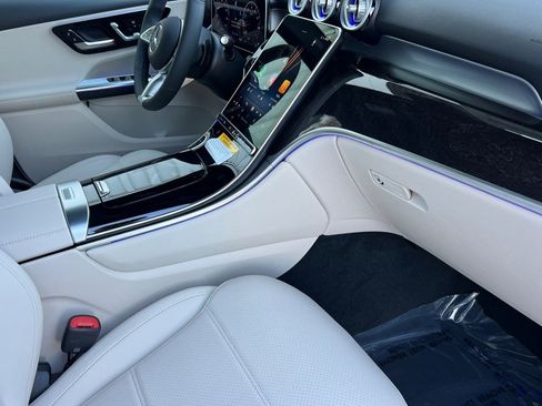 New 2026 Mercedes-Benz GLC 300 image 18