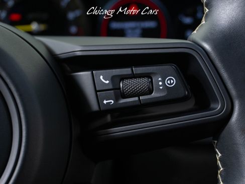 Used 2022 Porsche 911 GT3 image 40