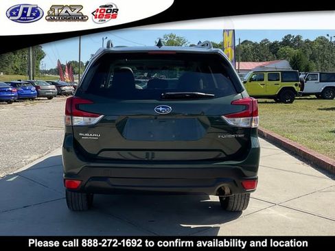 Used 2023 Subaru Forester Premium AWD/4WD image 6