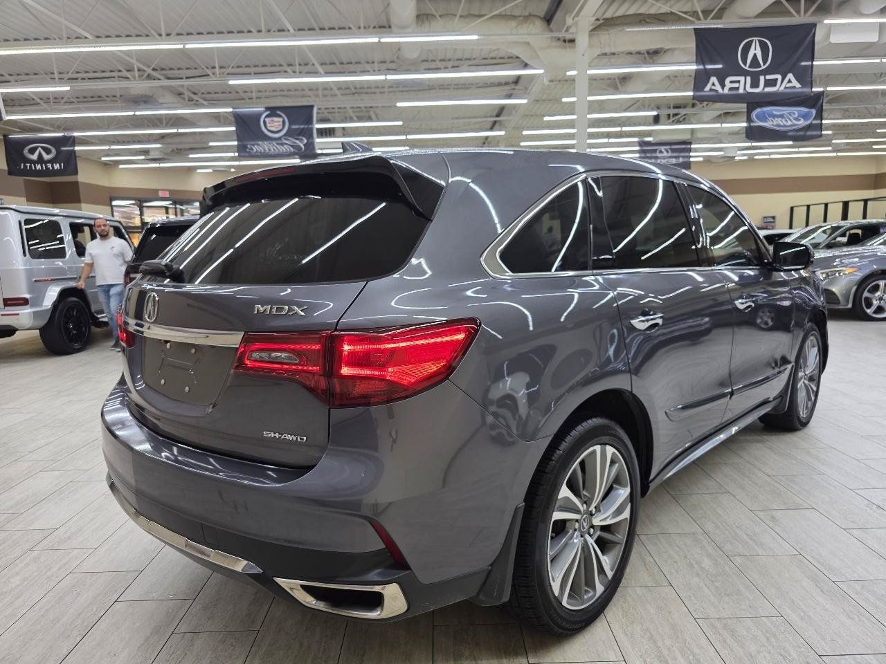 Used 2017 Acura MDX w/ Technology Package AWD/4WD image 6