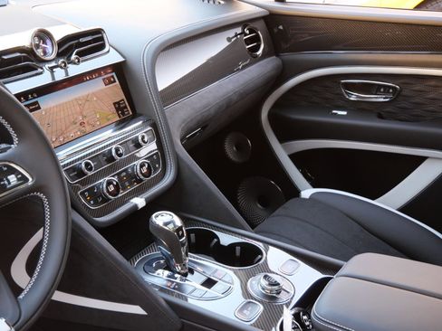 New 2026 Bentley Bentayga Speed AWD/4WD image 10