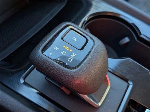 Used 2023 Nissan Rogue SV image 12