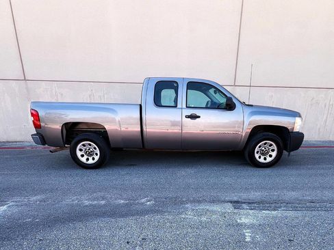 Used 2007 Chevrolet Silverado 1500 W/T image 7