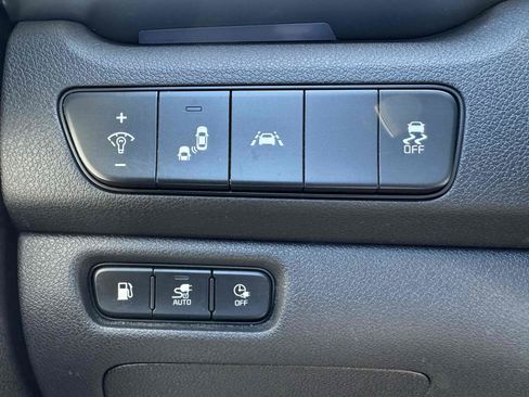 Used 2022 Kia Niro EX FWD image 38