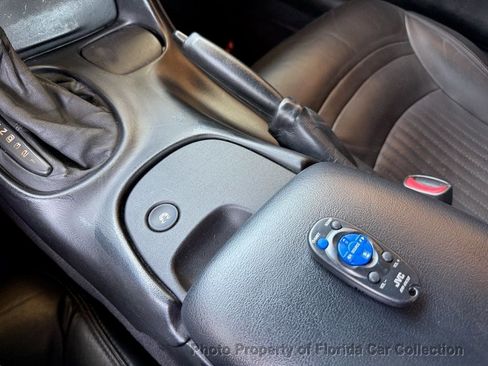 Used 1998 Chevrolet Corvette Coupe w/ Roof Pkg RWD image 39