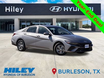 New 2026 Hyundai Elantra SE
