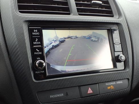 Used 2025 Mitsubishi Outlander Sport ES image 17