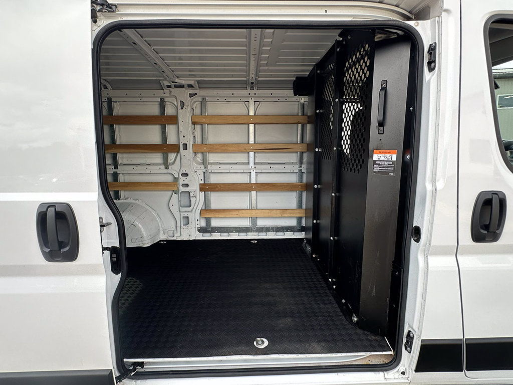 Used 2025 RAM ProMaster 2500 w/ U-Haul Equipment Group FWD image 15