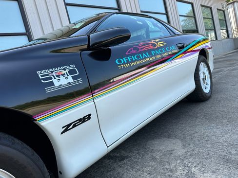 Used 1993 Chevrolet Camaro Z28 image 15